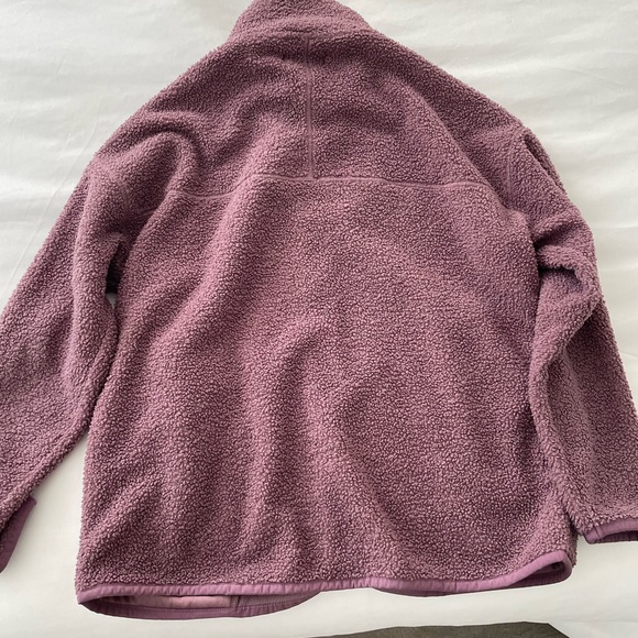 Frank & Oak Sherpa zip-up. - Picture 2 of 3